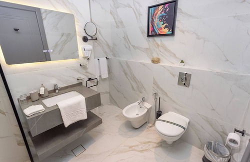Al Swaifyeh Hotel | Luxury Palace Hotel