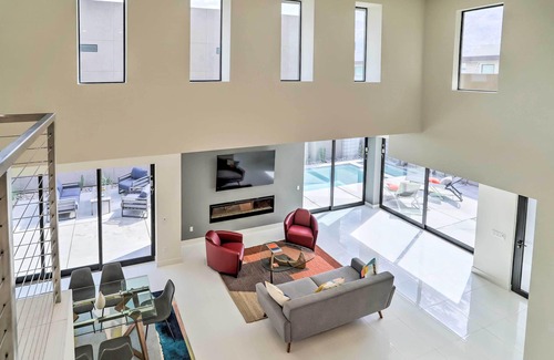 Baristo Casa | Luxury Palm Springs Home w/ Pool & Mtn Views!