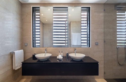 Porches Villa | Luxury Palm Villa