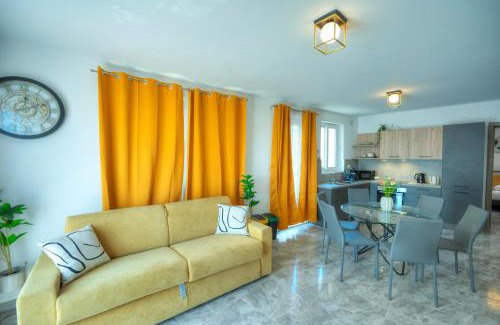 Msida Apartamento | Luxury penthouse with jacuzzi on sun terrace APIC1-2