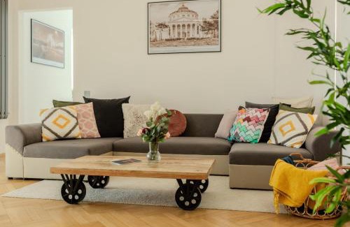 Bucharest City-Centre Apartamento | Luxury Penthouse - 2 BR Jacuzzi Apart near Grand Hotel at Universitate