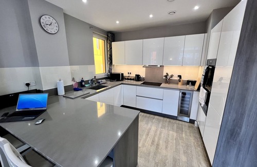Peninsula Apartamento | Luxury Penthouse 5* sleeps 9 with parking