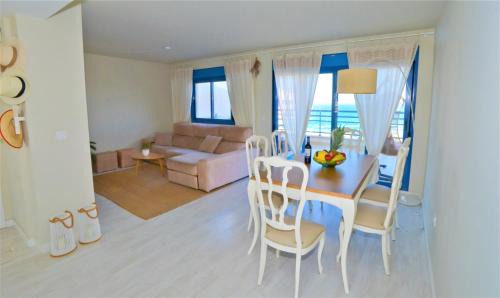 Playa de San Juan Apartamento | Luxury penthouse,first line