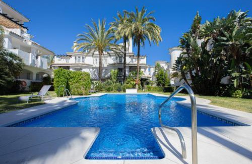 Marbella Apartamento | Luxury Penthouse Marbella Walk to Banus