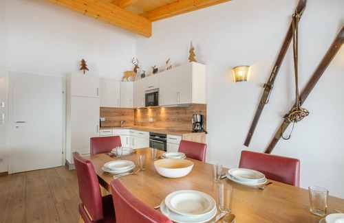 Werfenweng Apartamento | Luxury penthouse with idyllic mountain views
