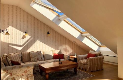 Shiligarnika Apartamento | LUXURY PENTHOUSE WITH A LAVISH SPA and 2 en-suite bedrooms