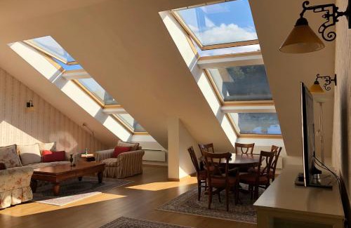 Shiligarnika Apartamento | LUXURY PENTHOUSE WITH A LAVISH SPA and 2 en-suite bedrooms
