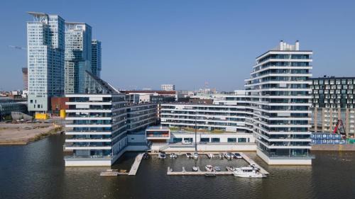 Kallio Apartamento | Luxury penthouse with stunning sea views & private sauna