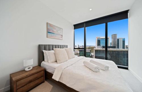 Perth Central Business District Apartamento | Luxury Perth CBD Apartment with Pool & Gym - Sleeps 3