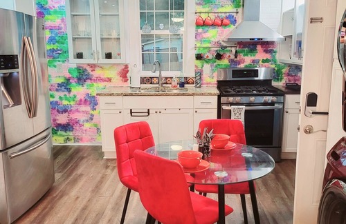 Newnan Casa | Luxury Playland of Newnan- Arcade Game/PETS & LONGER TERM STAYS WELCOMED!