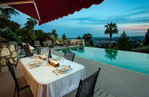 Saint-Paul-de-Vence Apartamento | Luxury Pool Apartment at Villa Seburga