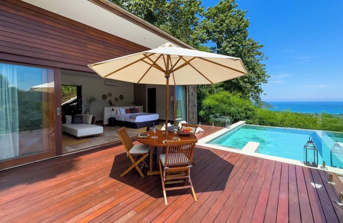 Praya Barat Apartamento | Luxury Pool Studio Deluxe, Selong Belanak Ocean View, Selong Selo Resort