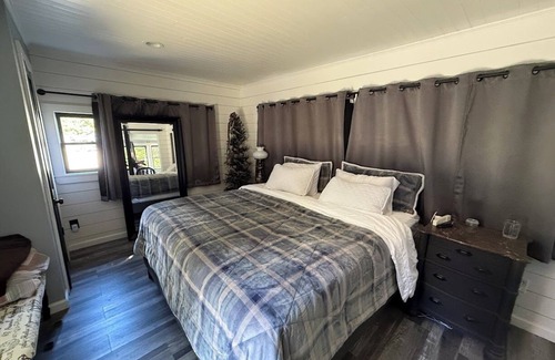 Bucksport Complejo | Luxury Poolside Suite with Stunning Mountain Views + VIP Hot Tub