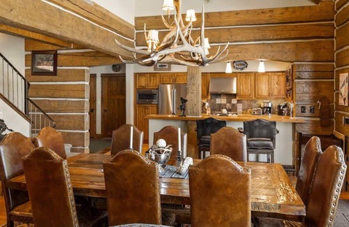 Powder Ridge Casa | Luxury Powder Ridge Cabin - Ski-In/Ski-Out Access