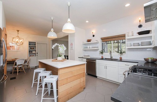 Austin Casa | 7BR Hill Country Oasis - Pool, Hot Tub & Games for Your Ultimate Getaway