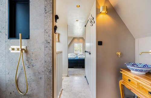 Ilpendam Casa | Luxury private farmhouse cottage near Amsterdam plus home cinema