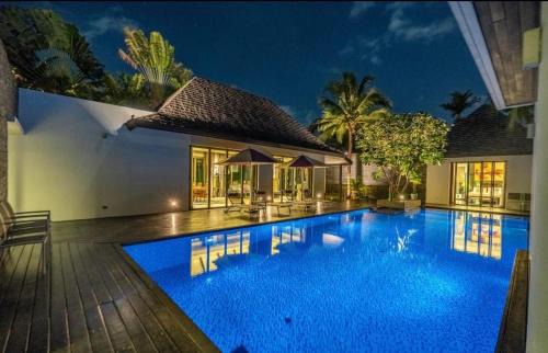 Choeng Thale Villa | Luxury private pool villa resort style near beaches in Laguna