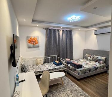 Abu Dhabi Casa | Luxury Private Room near airport