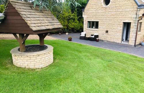 Earlswood Apartamento | Luxury, private, secure self-contained Coach House, near Wythall and close to the NEC