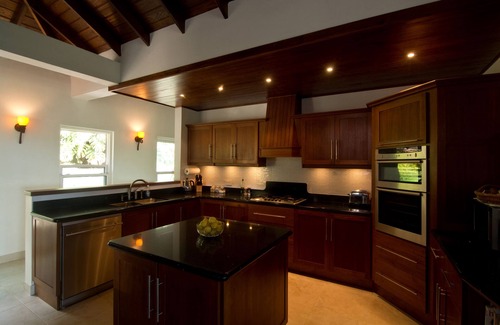 Spring Estate Villa | Villa de lujo de 5 * con piscina privada con vistas impresionantes, ideal para 2 o 4 personas.