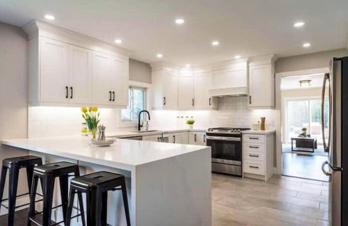 Huntsville Casa | Luxury Ranch Bungalow on Hutcheson Beach Road