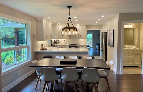 Huntsville Casa | Luxury Ranch Bungalow on Hutcheson Beach Road