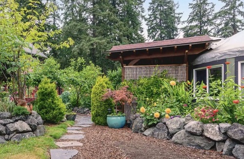 Port Hadlock Cabaña | Luxury Retreat Yurt at Brigadoon