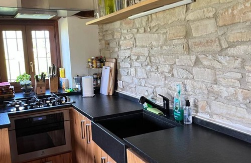 Cavatore Otro | Lujosa casa de campo reformada con piscina panorámica y privada.