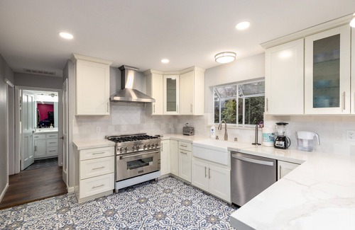 Noddin Casa | Luxury remodeled home in the heart of Los Gatos - Home Away from Home!