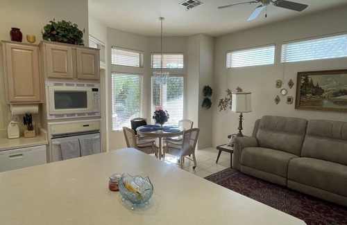 Sun City West Casa | Luxury Resort Community, 5 Golf Courses, Rec. Centers with Pools, Spas, etc
