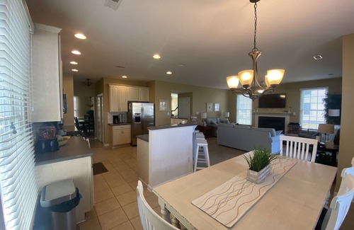 Bayside Casa | Luxury Resort Home W / piscinas cubiertas y al aire libre; Resort ofrece vistas a la isla de Assateague!