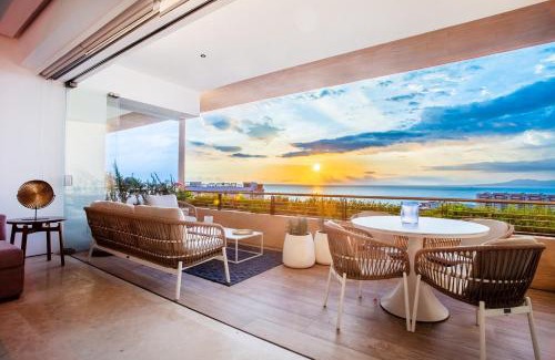 Alta Vista Casa | Luxury Resort Living on 9th Floor in Romantic Zone