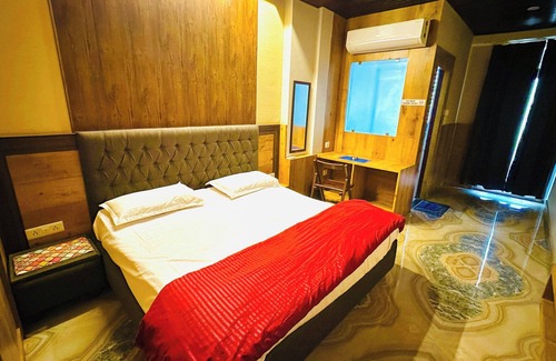 Jaipur District Hotel | Solminica-101