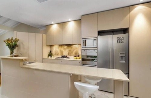 Camperdown Casa | Luxury Retreat Home - 4Bed House - Mins from CBD