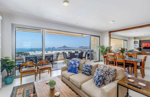 El Tezal Casa | Luxury Retreat in Cabo Infinity Pool Vista Vela