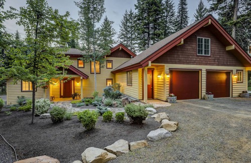 McCall Casa | Luxury Retreat w/ Guest House on Secluded Pond w/ TOYS - Kayaks, SUP's, & Canoe | EV Charger