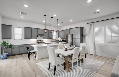 Peoria Casa | Luxury RH Furnished-Modern Home-Super Clean -All 5 stars review-Great Location