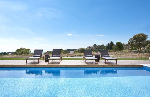 Kallithea Villa | 250 m² Villa ∙ 4 habitaciones ∙ 7 personas