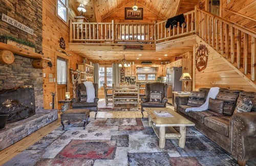 Ellijay Cabina | Luxury River Oasis -3 Master Suites - 3 Fireplaces Hot Tub! 195/Night