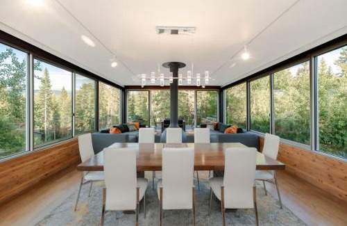 Winter Park Chalet De Esquí | Luxury Riverfront Chalet