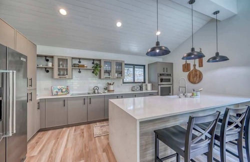 Canyon Lake Casa | Luxury Riverfront Villa With Firepit & Gameroom!