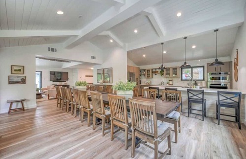 Canyon Lake Casa | Luxury Riverfront Villa With Firepit & Gameroom!