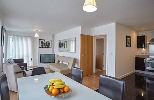 Peninsula Apartamento | Apartamentos de lujo junto al río, apartamento de 3 dormitorios en el río, O2, Excel