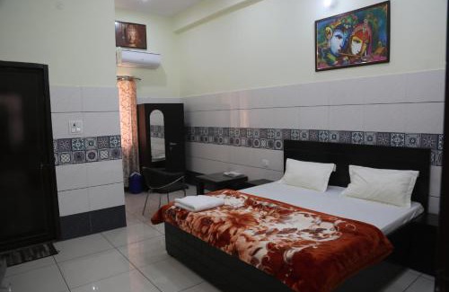 Haridwar Hotel | Luxury Room with 1 Double Bed