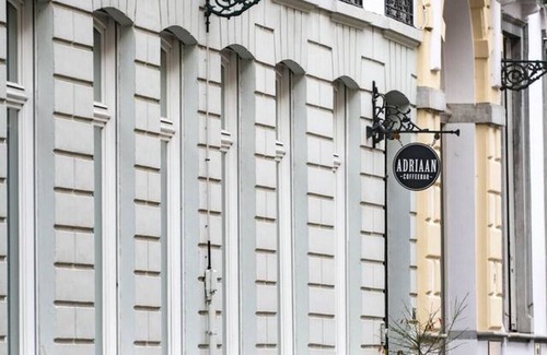 Historical Center Bruges Condominio | Luxury room with en suite bathroom - The Safe