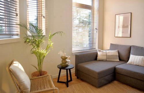 IJsselbuurt Casa | Luxury room with private bathroom on great location.
