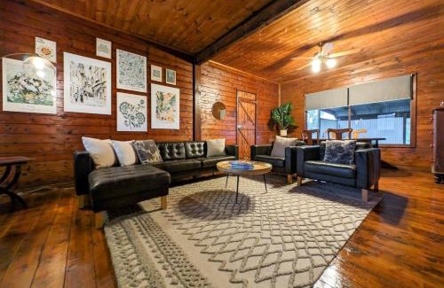 Broke Casa | Luxury Rustic Cottage in Hunter Valley