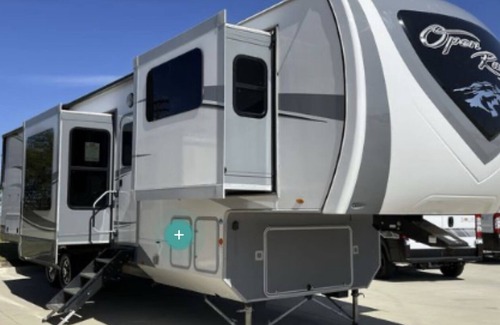 Thackerville Casa | Luxury RV 2 Bedroom 2 Bath for solar eclipse ring of fire on 3 acres