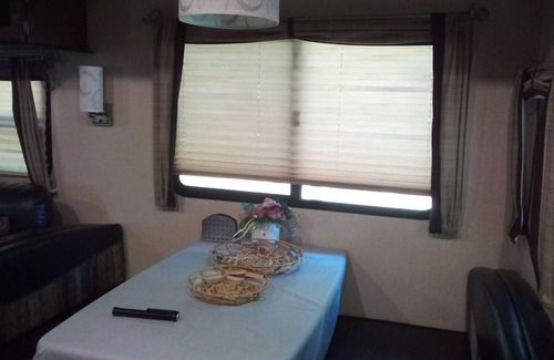 Stockton Casa | Luxury RV.