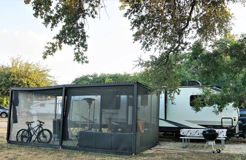 La Hacienda Estates Casa | Luxury RV with amazing outdoor space at Sun Outdoors Resort - pet friendly!